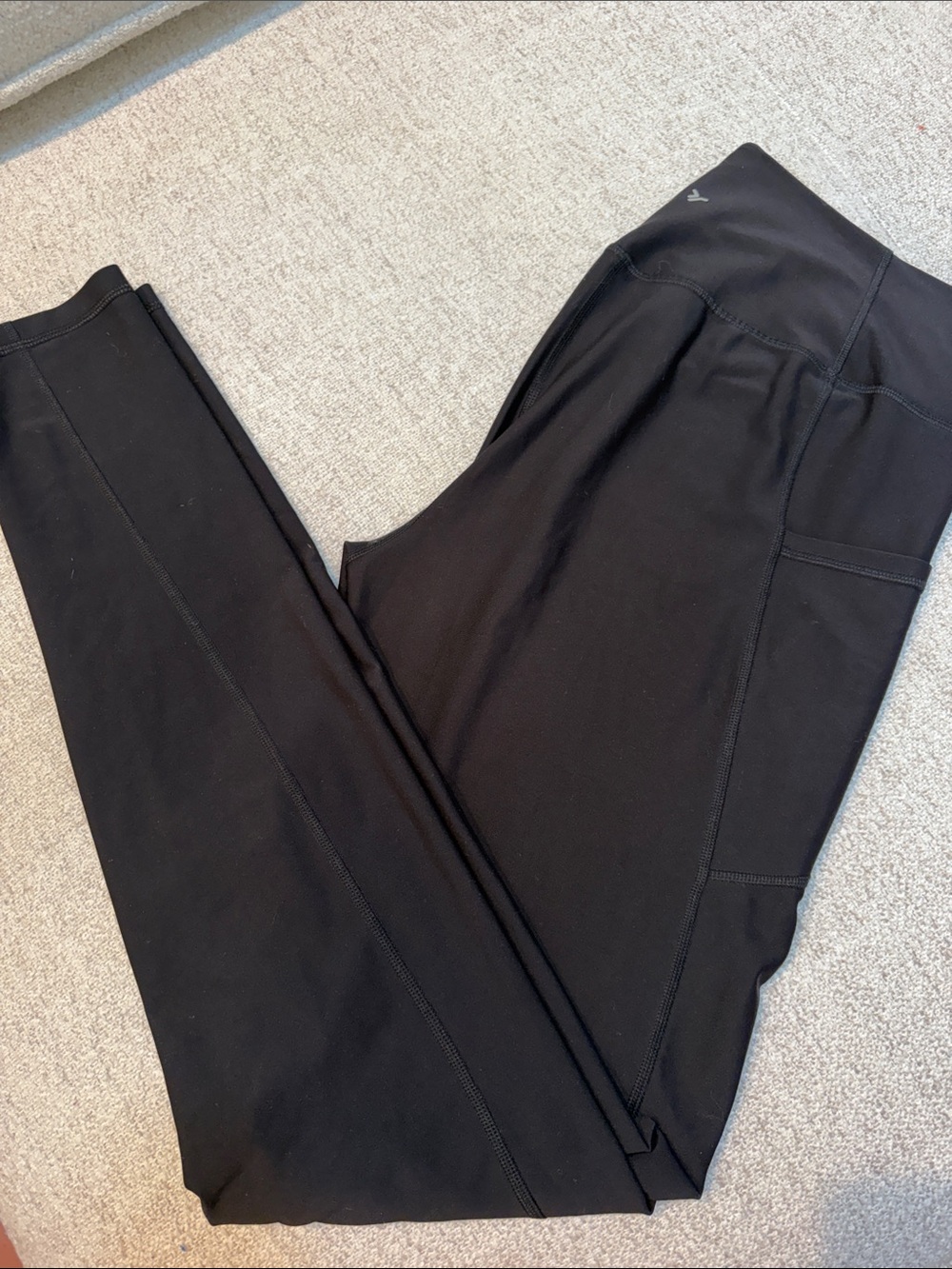 Old Navy Black High-Rise Leggings with Side Pocket